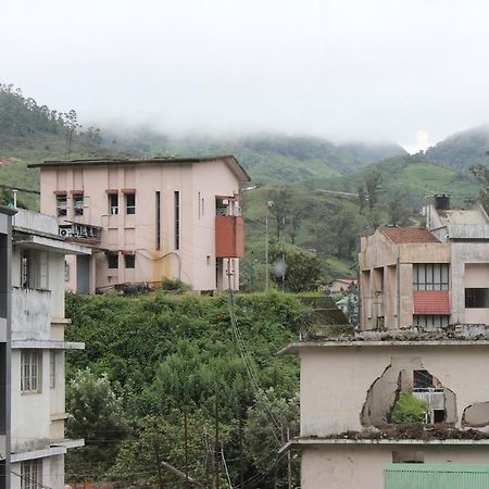 Albarad Hotel Munnar Bagian luar foto