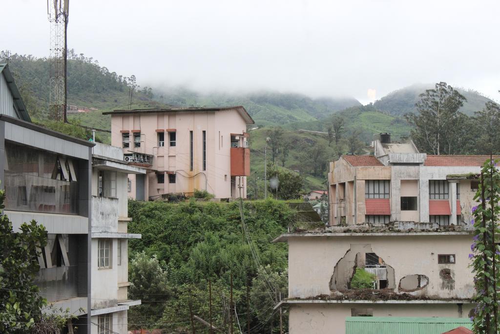Albarad Hotel Munnar Bagian luar foto